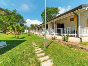Lovely Chalet in Villammare with Private Terrace Garden